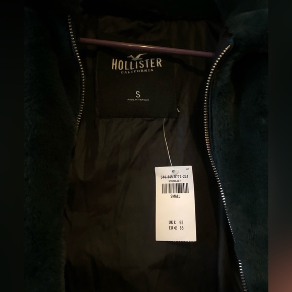 Women’s Hollister Coat - Picture 2 of 3